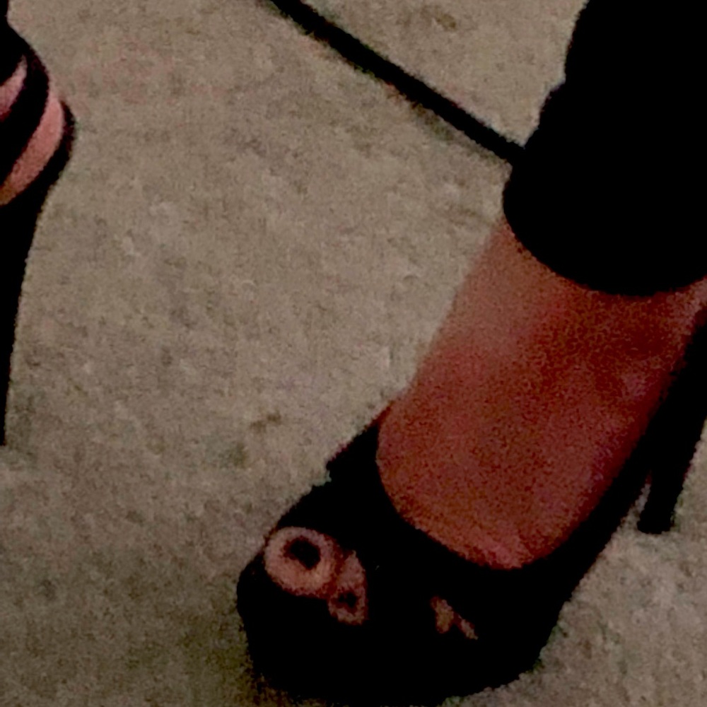 Jessica Simpson stilettos